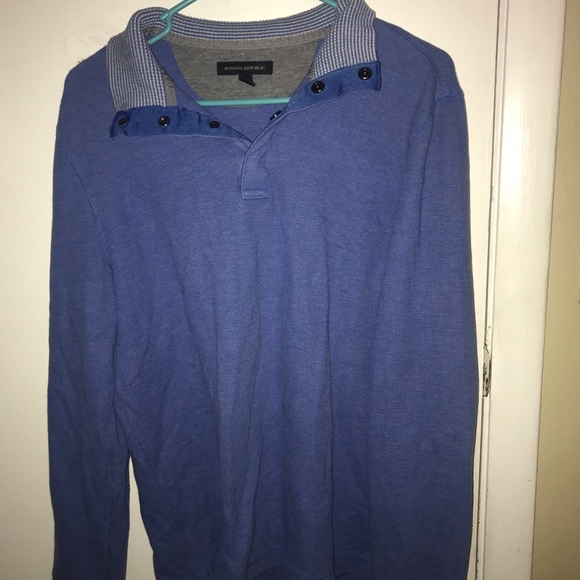 Sweater - Picture 1 of 2